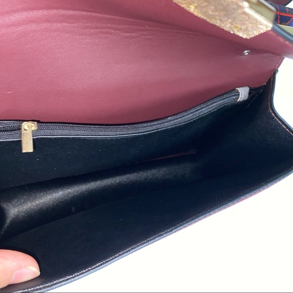 ‼️2/$30‼️Adjustable Crossbody bag - Picture 8 of 15